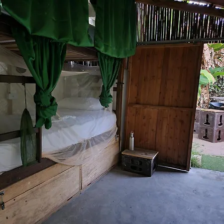 Maria Mulata Palomino Hostel Exterior photo